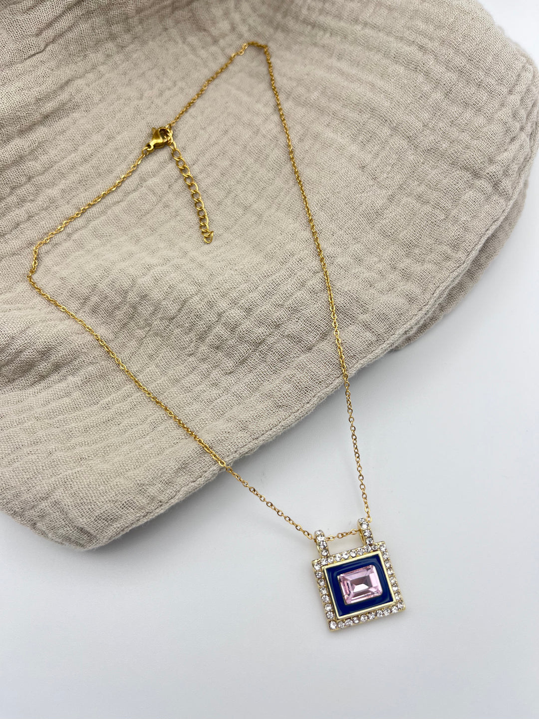 Necklace Beelia Square Stone - إكسسوارات