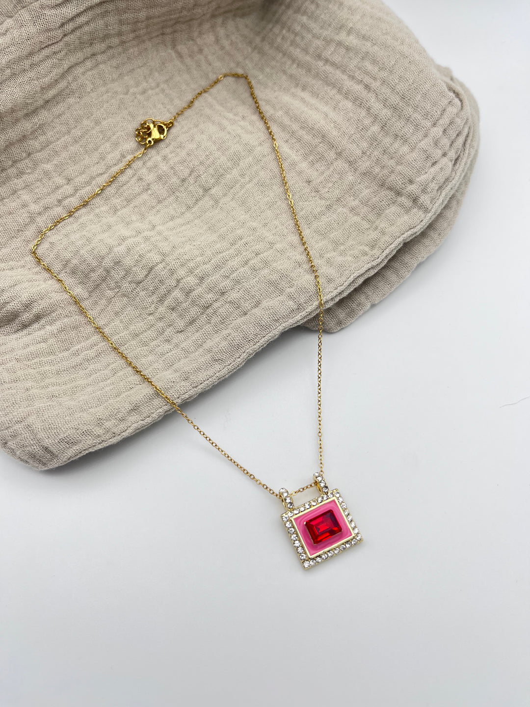 Necklace Beelia Square Stone - إكسسوارات