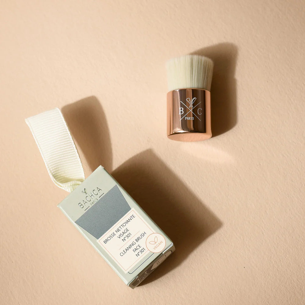 Facial Cleansing Brush  - مُكَمِّلات