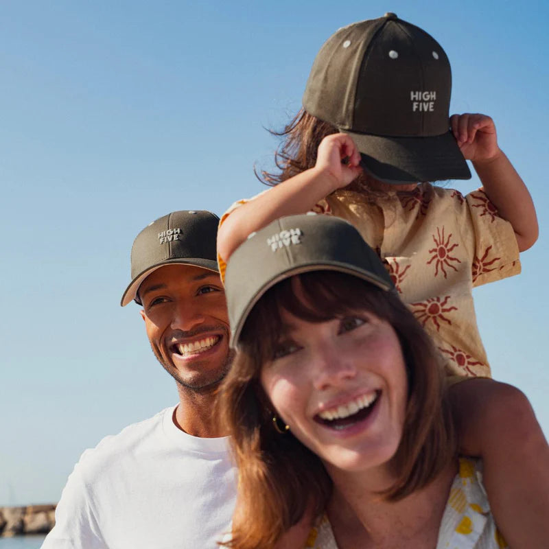 Cap Kaki "High Five" - Kids & Adult - مستلزمات