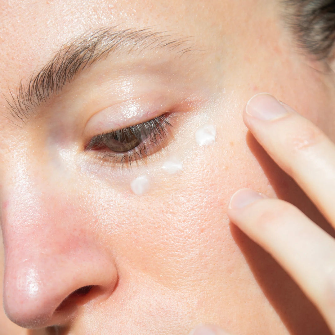 Fraîcheur de l'Aube - Invigorating Eye Contour - منتج تجميلي