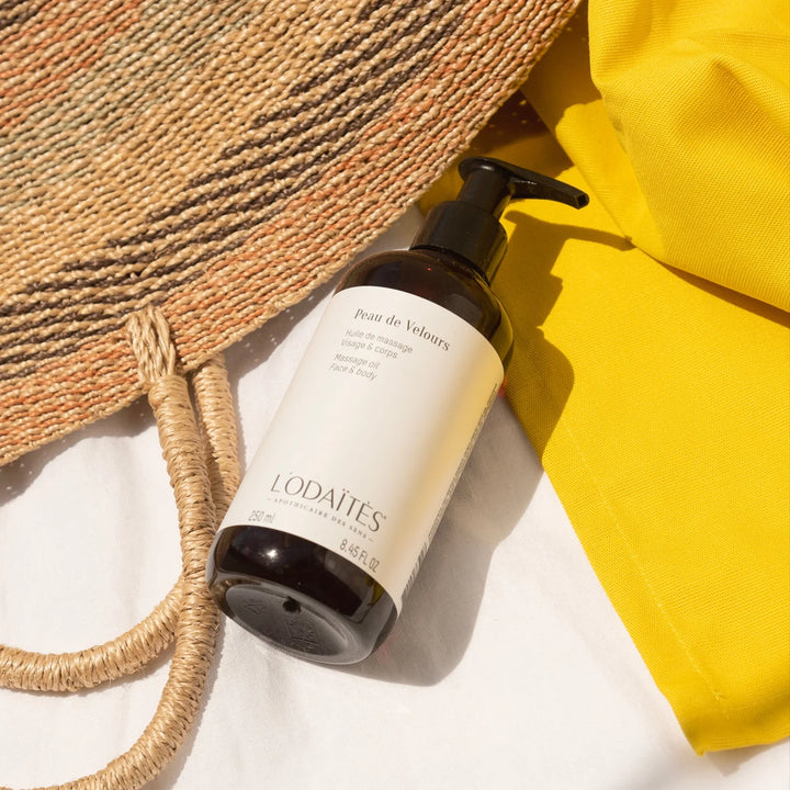 Peau de Velours - Massage Oil - منتج تجميلي