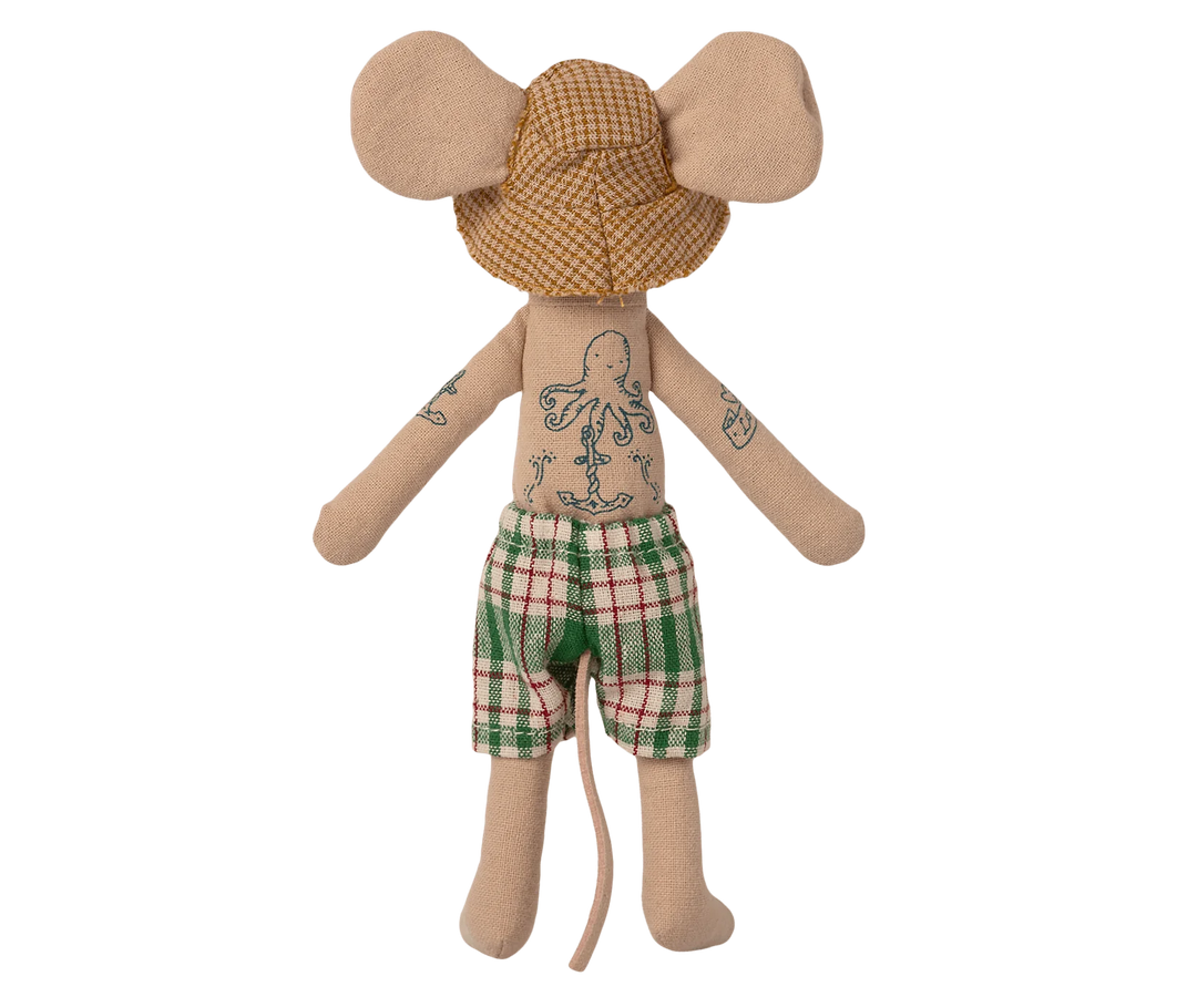 Dad in Cabin de Plage - Mice Vacation - ألعاب الأطفال