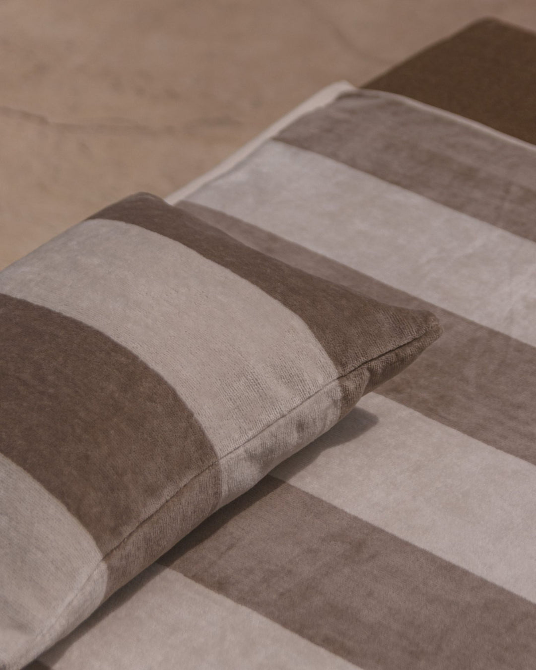 Cushion - Sand -  مستلزمات