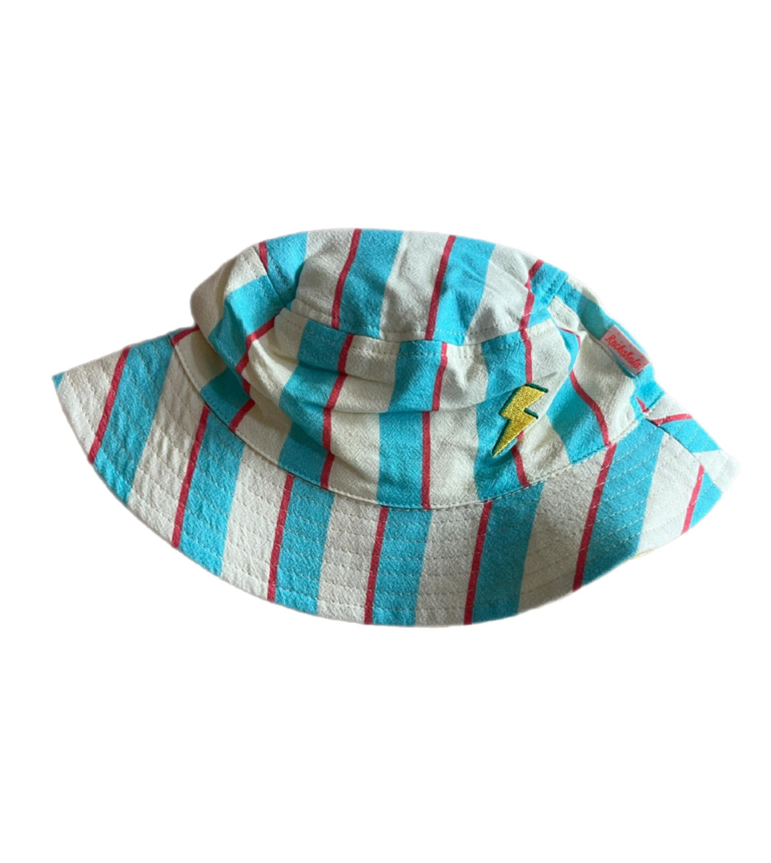 Lightning stripe reversible bucket hat for kids with check pattern and lightning detail