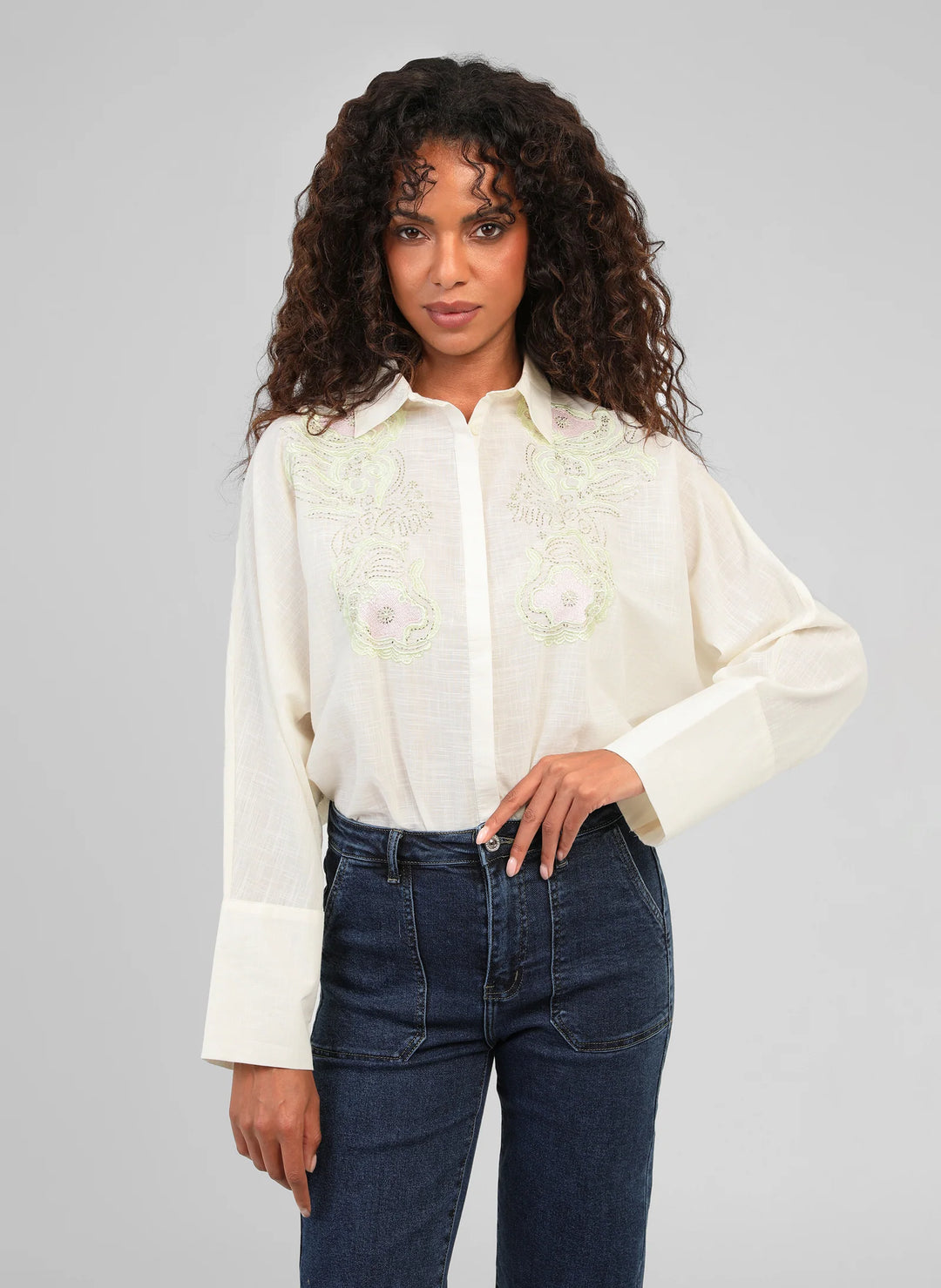 An’ge Shantyla ecru embroidered shirt with floral detailing and long sleeves