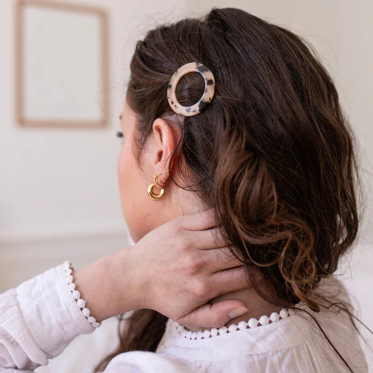 Round Hair Clip Tortoise  - مُكَمِّلات
