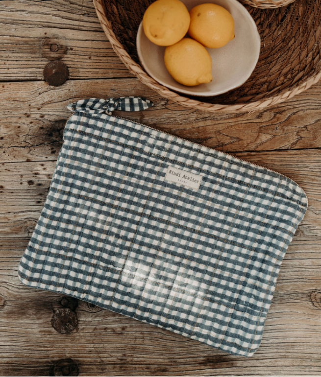 Flat Pouch/IPad - Tara Brume - شنطة