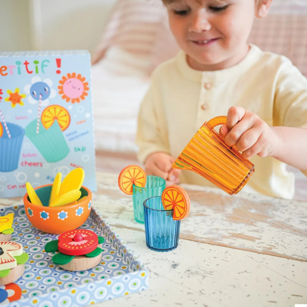 Djeco Mia and Leo wooden aperitif pretend play set
