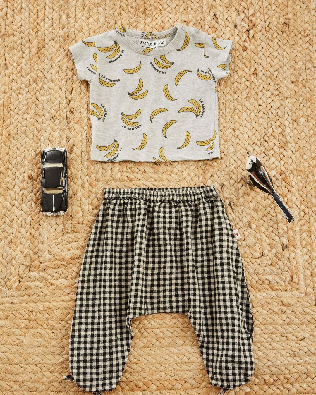 girls banana print cotton t-shirt in grey