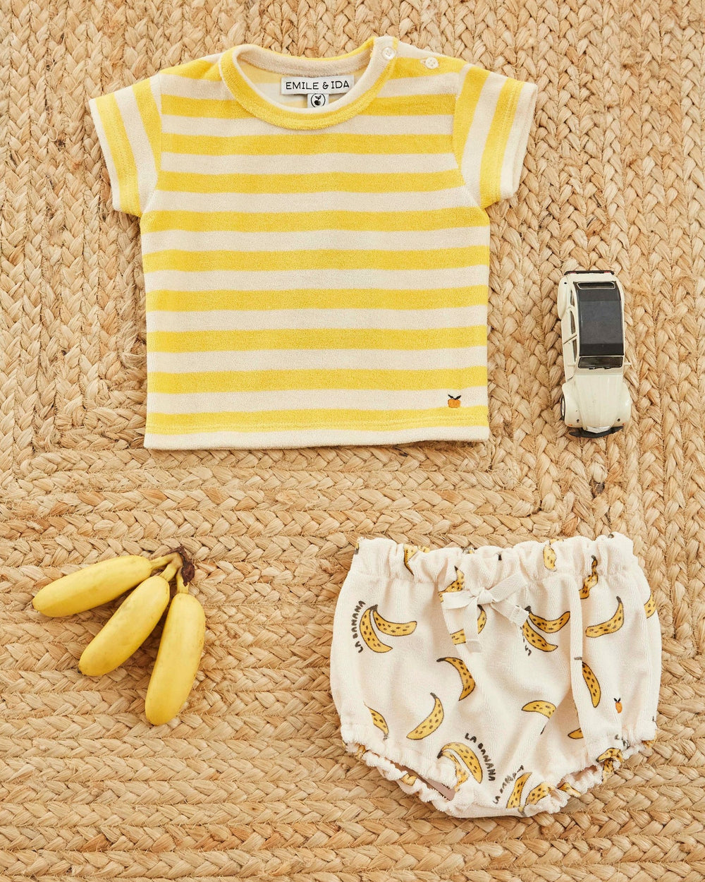 baby banana print bloomer shorts in cream
