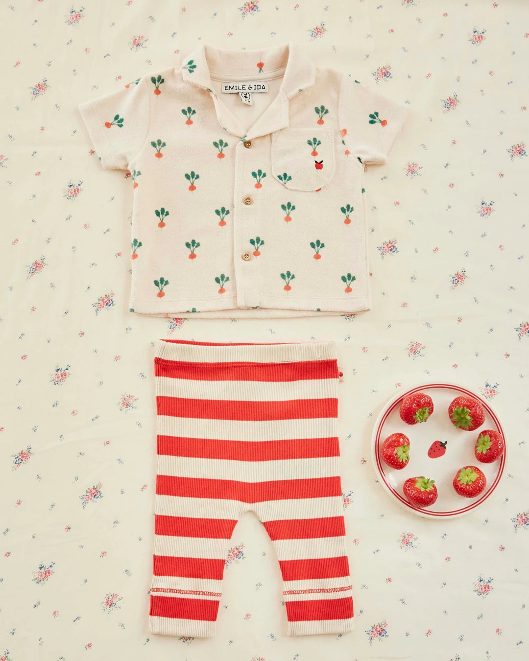 baby terry shirt with radish print in cream by Emile et Ida
