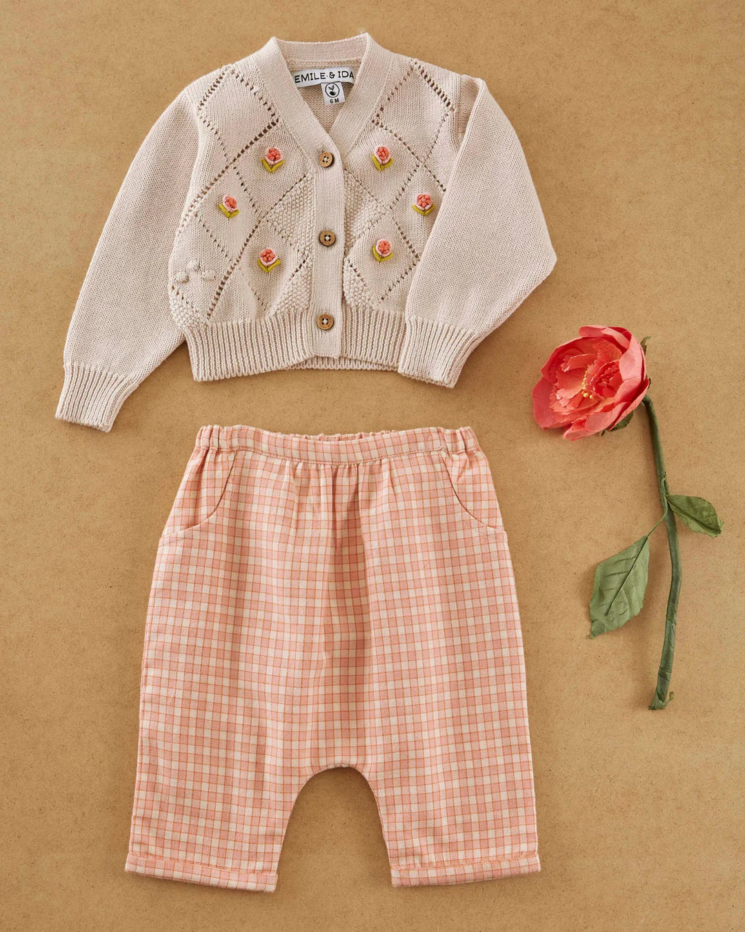 Cardigan Girl Embroidery - Ecru - قصيرة