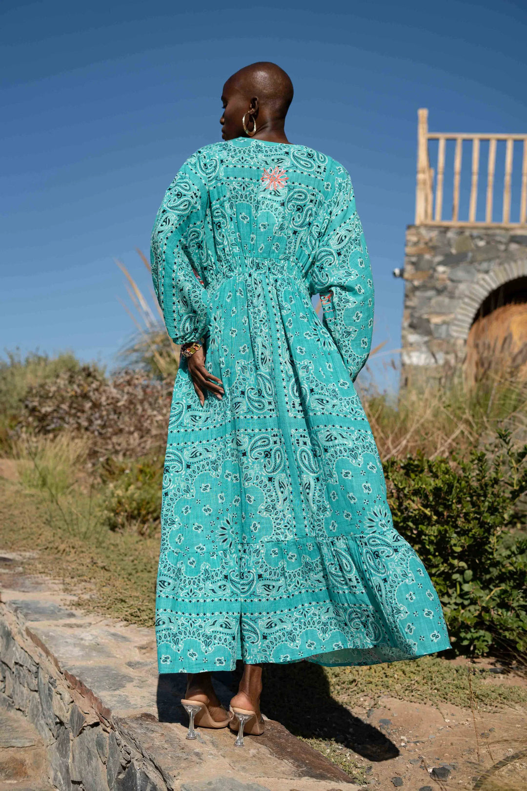 linen v neck dress women lightweight summer outfit
