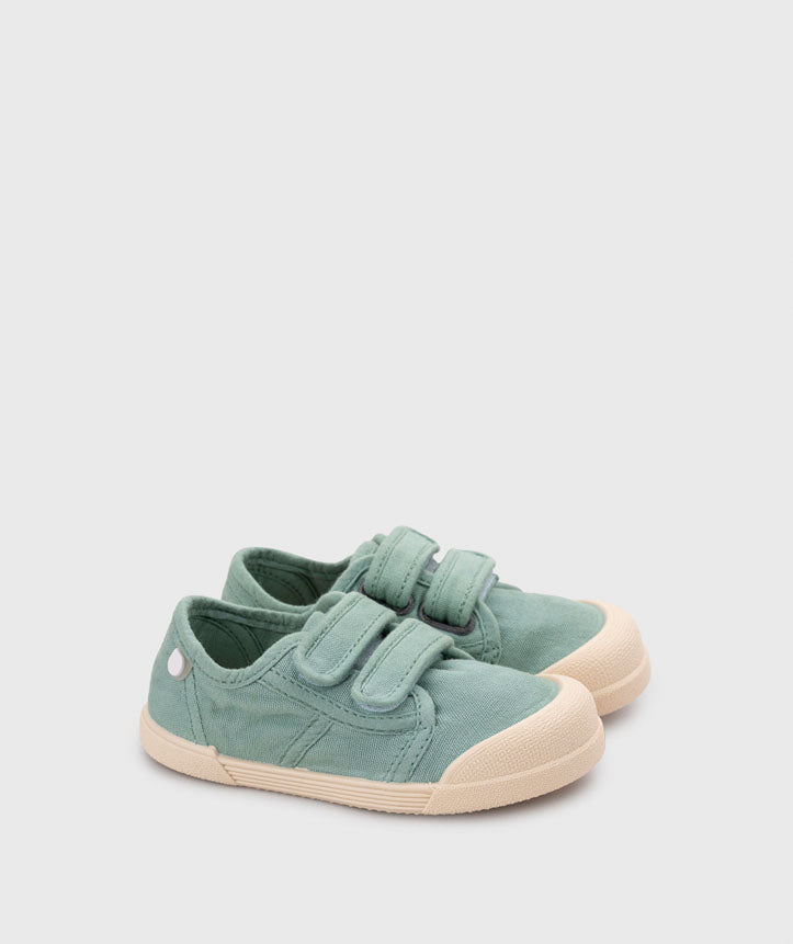 IGOR Lona V Matcha green kids barefoot canvas sneakers with adjustable straps