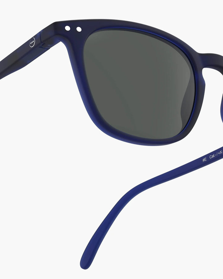 IZIPIZI SUN #E Midnight Blue sunglasses with Soft Touch navy rectangular frame and grey category 3 lenses