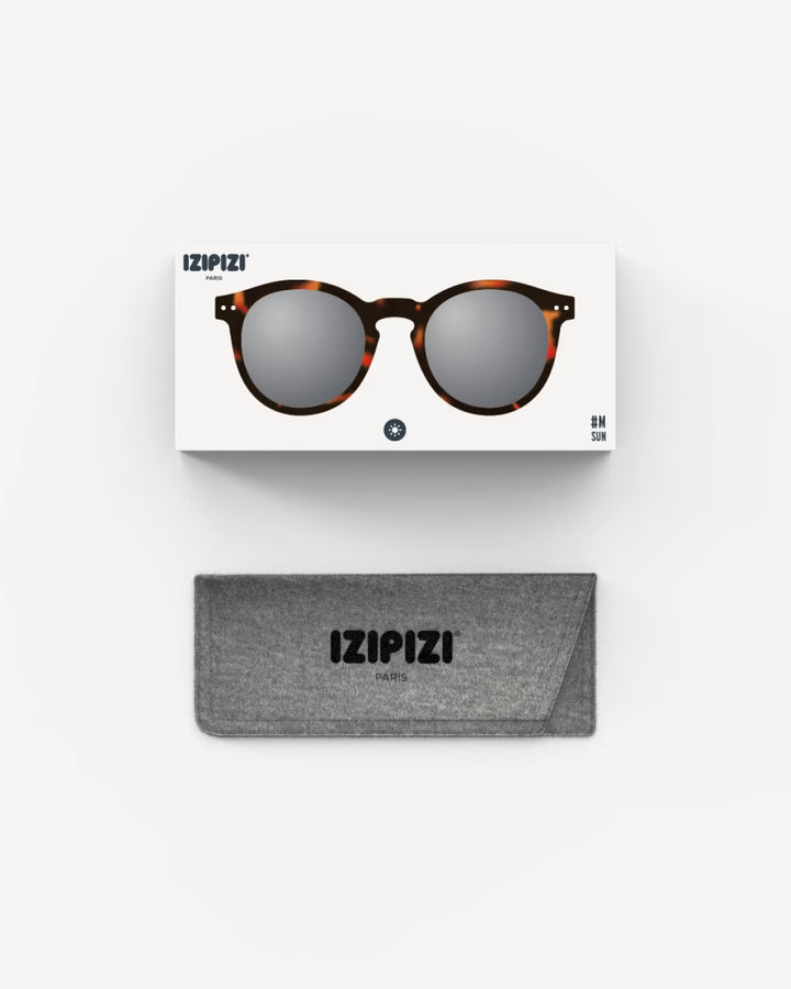 Izipizi adult oversize panthos sunglasses with UV protection