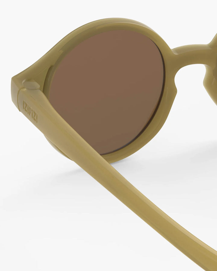 IZIPIZI Baby #D Glossy Kaki polarized sunglasses for toddlers aged 0–3 with a glossy semi-translucent khaki frame