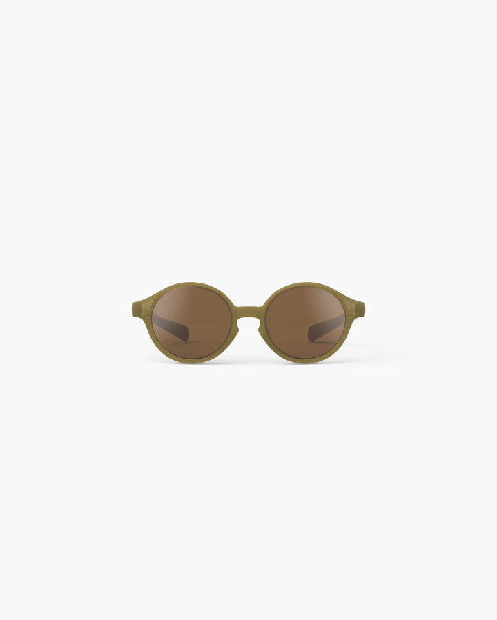 IZIPIZI Baby #D Glossy Kaki polarized sunglasses for toddlers aged 0–3 with a glossy semi-translucent khaki frame