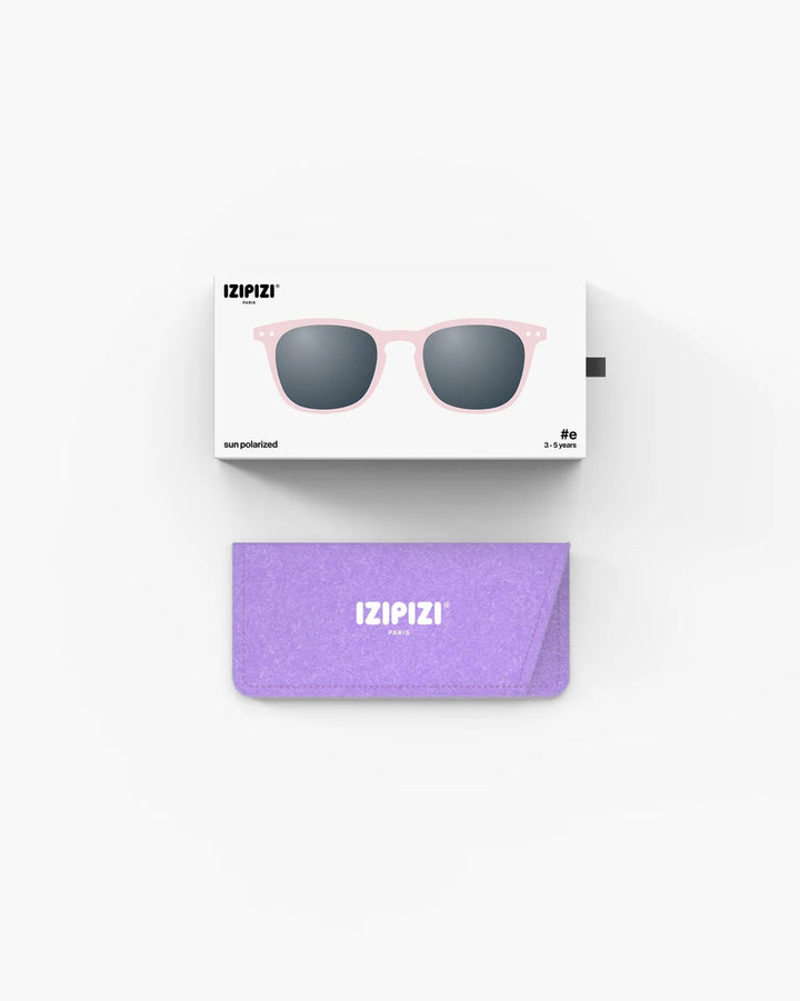 IZIPIZI CHILD #E Pink polarized kids sunglasses with soft pink rectangular frame and grey-green polarized lenses
