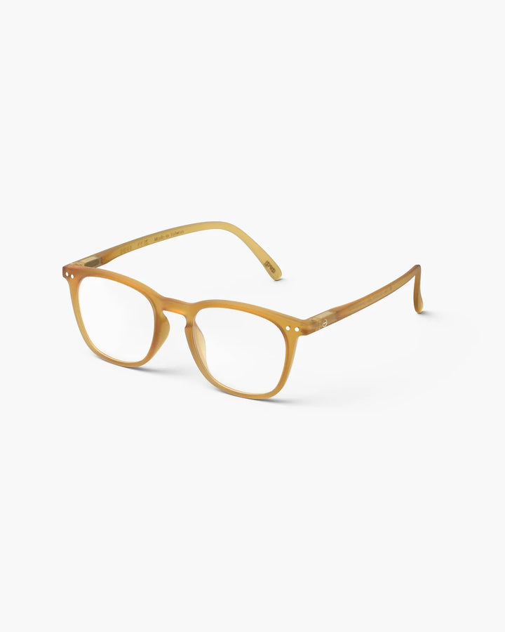 IZIPIZI READING #E Cinnamon reading glasses with warm translucent brown rectangular frame and Soft Touch finish