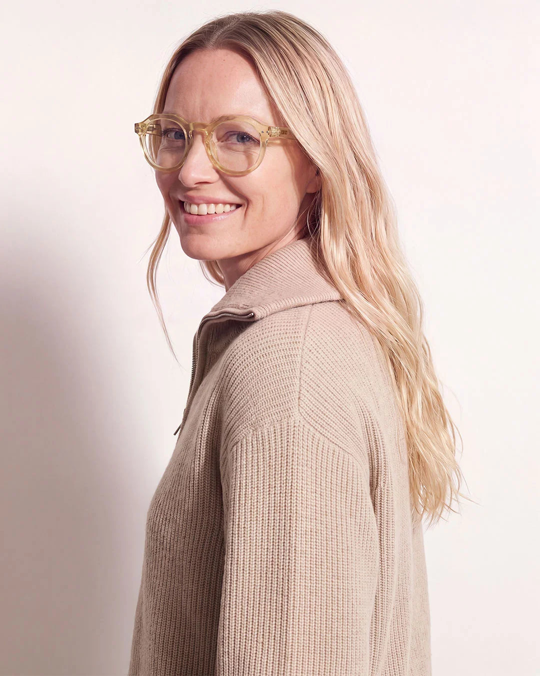 IZIPIZI READING ECHO Morning Ray reading glasses with translucent yellow angular panto frame and glossy finish