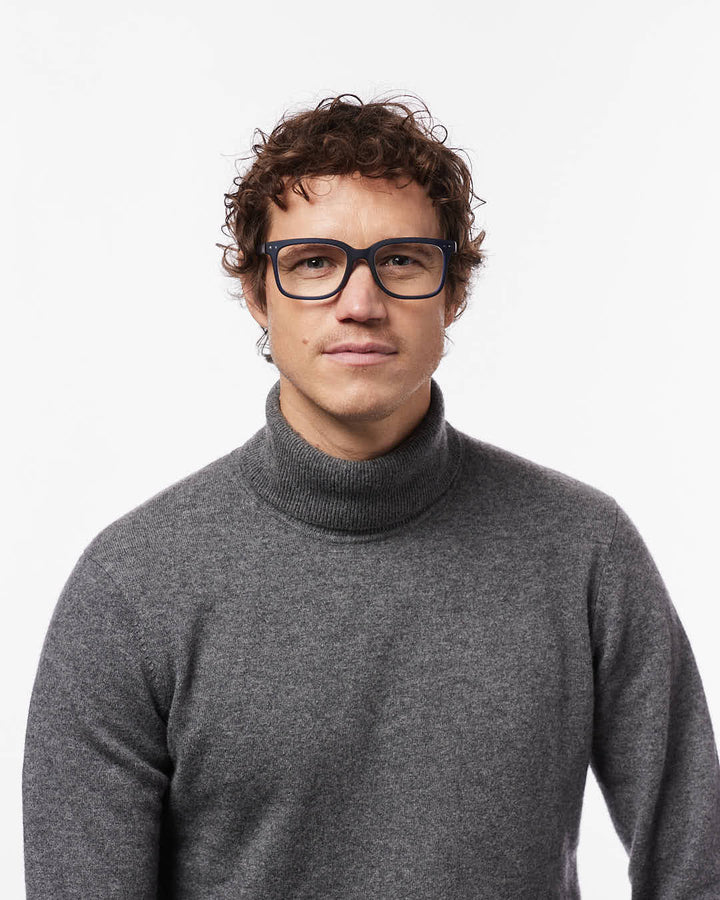 IZIPIZI READING #L Midnight Blue reading glasses with translucent navy rectangular frame and Soft Touch finish
