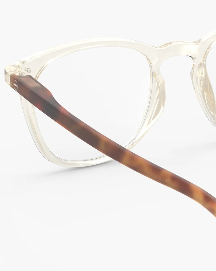 IZIPIZI READING #E Sandstorm reading glasses with glossy champagne nude rectangular frame and warm tortoiseshell temples