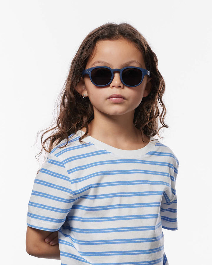 IZIPIZI CHILD #C Navy Blue polarized kids sunglasses with soft-touch navy frame, grey-green lenses and 100% UV protection