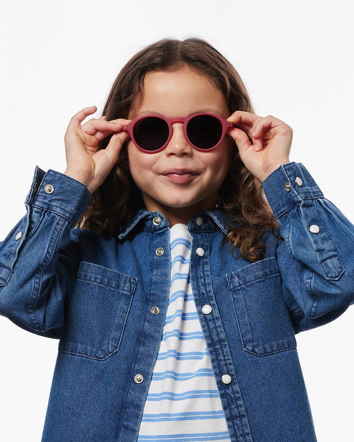 IZIPIZI CHILD #D Cranberry polarized kids sunglasses with glossy pink pantos frame and grey-green polarized lenses