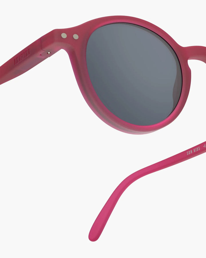 IZIPIZI CHILD #D Cranberry polarized kids sunglasses with glossy pink pantos frame and grey-green polarized lenses