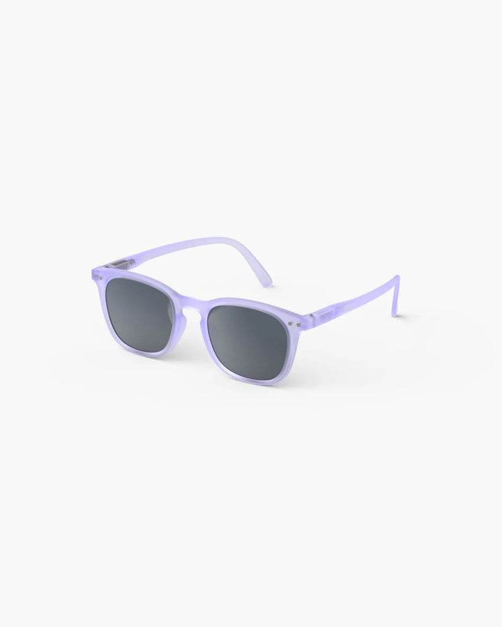IZIPIZI CHILD #E Lavender polarized kids sunglasses with soft purple rectangular frame and grey-green polarized lenses