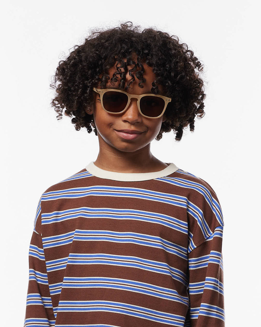 IZIPIZI CHILD #E Macchiato polarized kids sunglasses with glossy beige-brown rectangular frame and brown polarized lenses