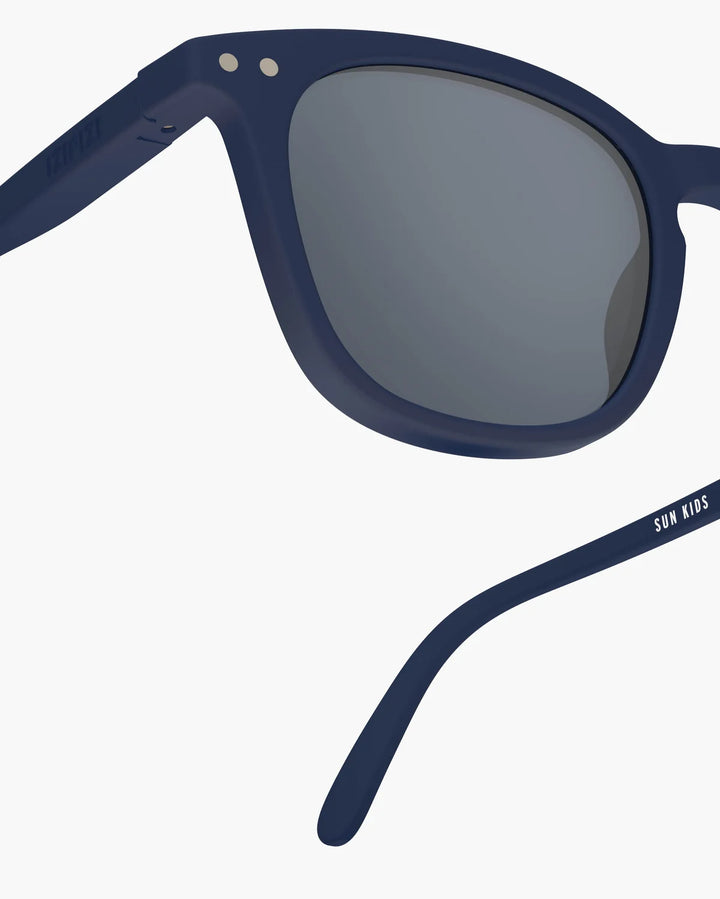 IZIPIZI CHILD #E Navy Blue polarized kids sunglasses with opaque rectangular frame and Soft Touch finish