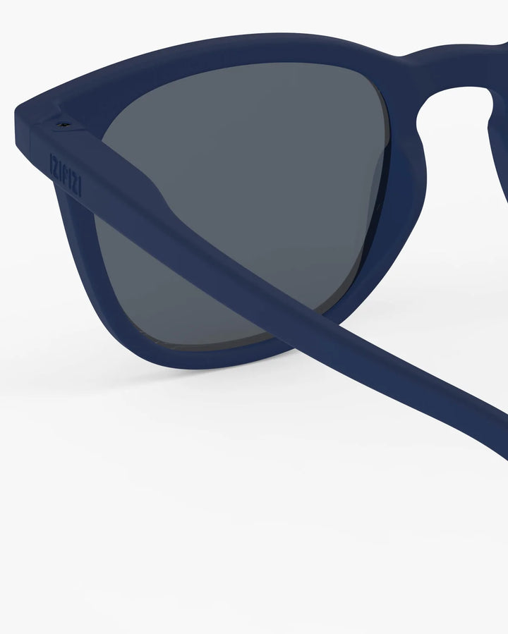 IZIPIZI CHILD #E Navy Blue polarized kids sunglasses with opaque rectangular frame and Soft Touch finish