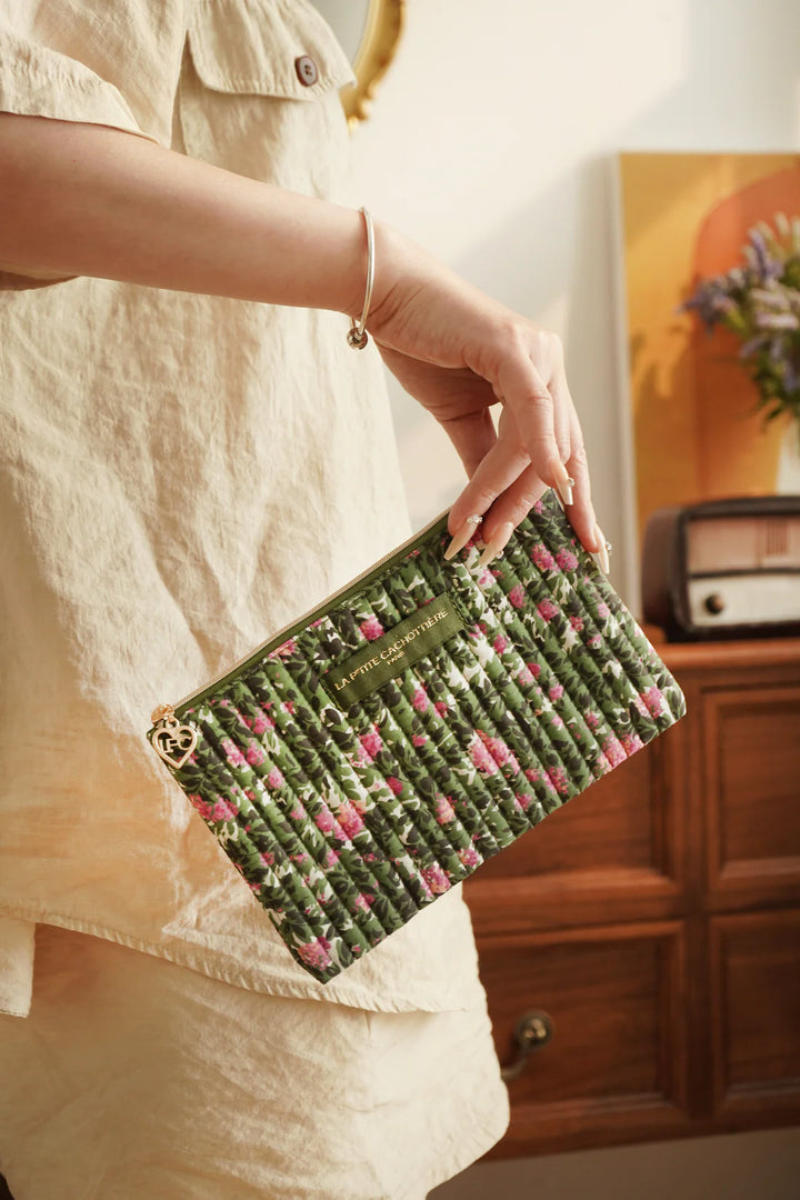 Wash Bag - Rosiers De Nuit - شنطة