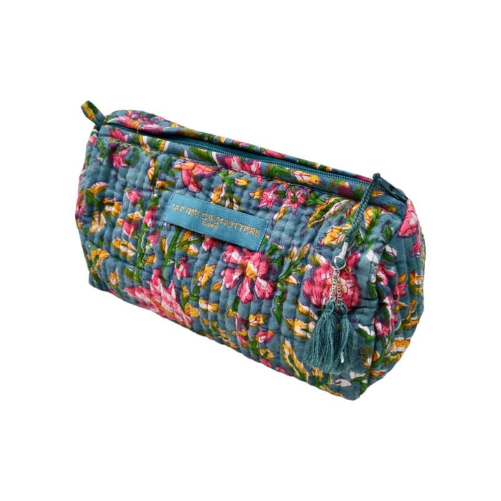 Wash Bag Cali - شنطة