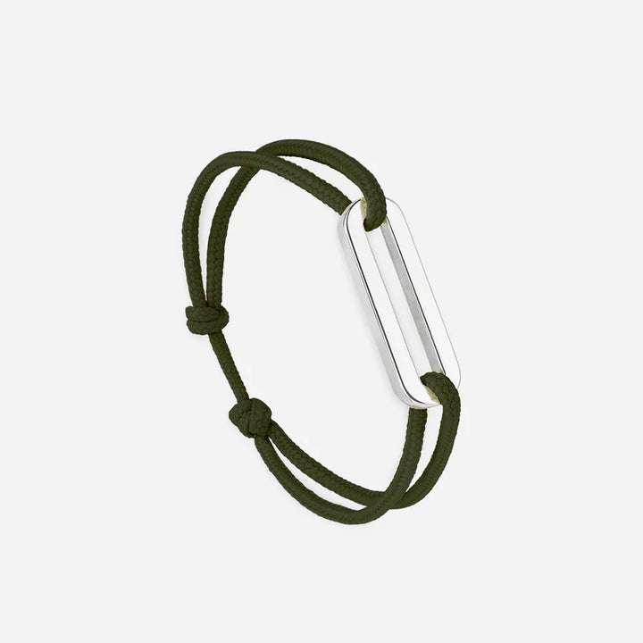 Le Vent à la Française Tavire bracelet with a cord and silver buckle

