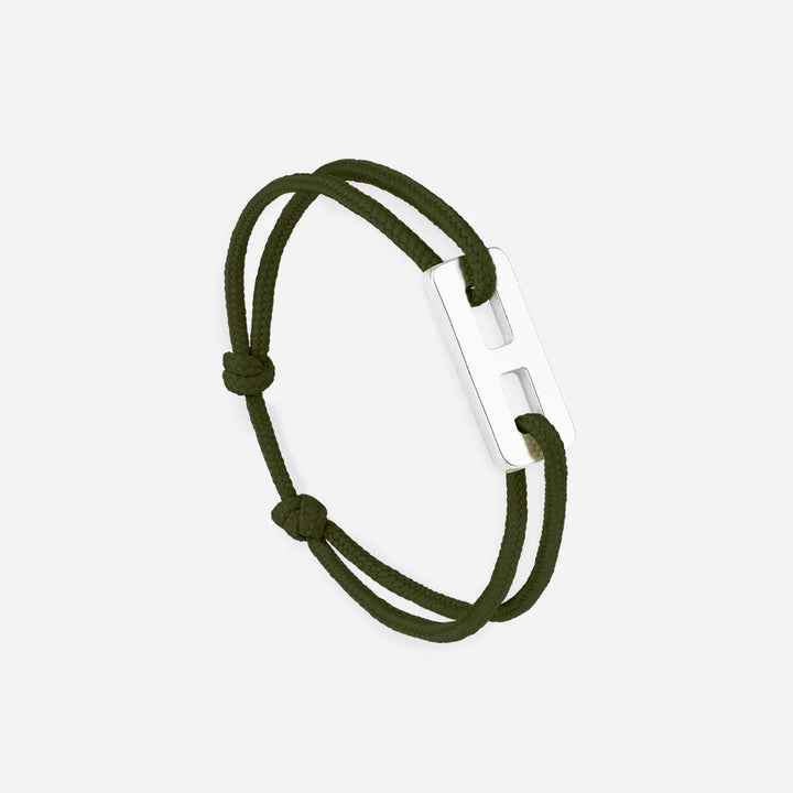 Le Vent à la Française Véora bracelet with a cord and silver buckle
