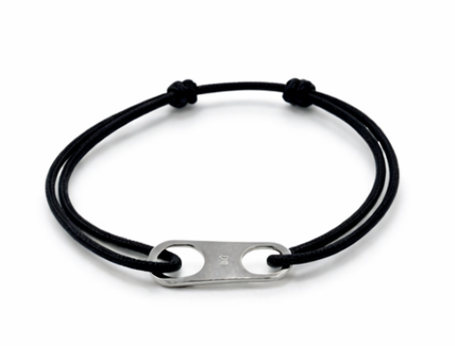 Le Vent à la Française Lien bracelet with metal link and colored cord
