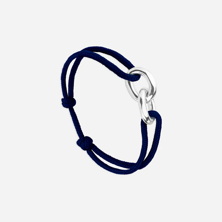 Le Vent à la Française Darse bracelet with a cord and silver buckle
