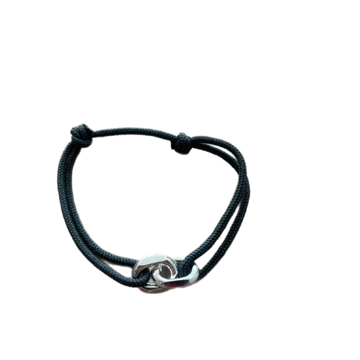 Le Vent à la Française Darse bracelet with a cord and silver buckle
