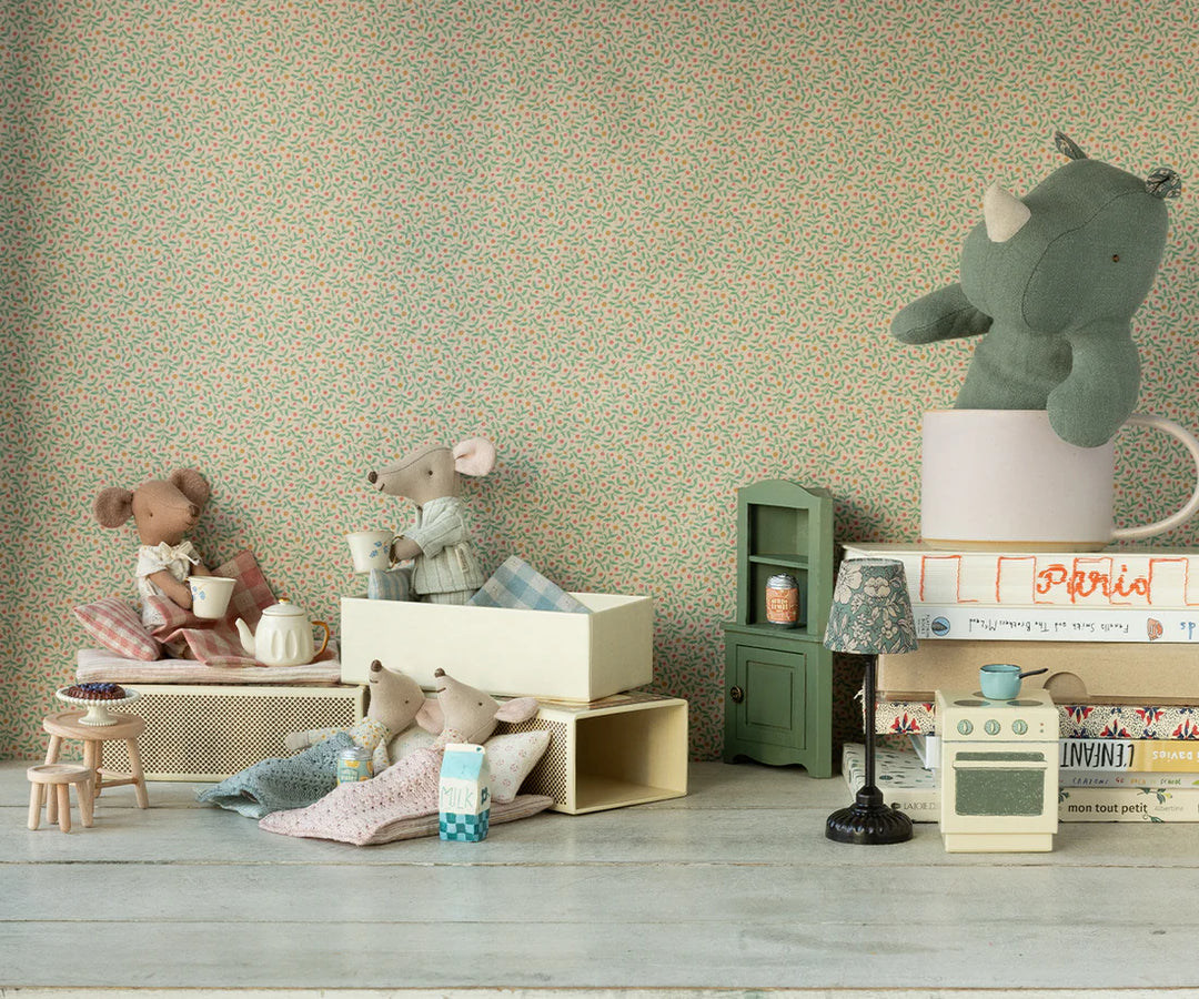 Big Sister Mouse in Matchbox - ألعاب الأطفال