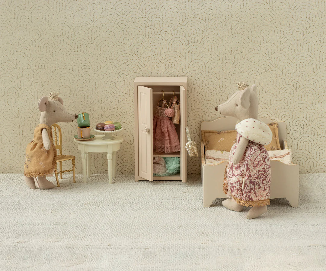 Closet, Mouse - ألعاب الأطفال
