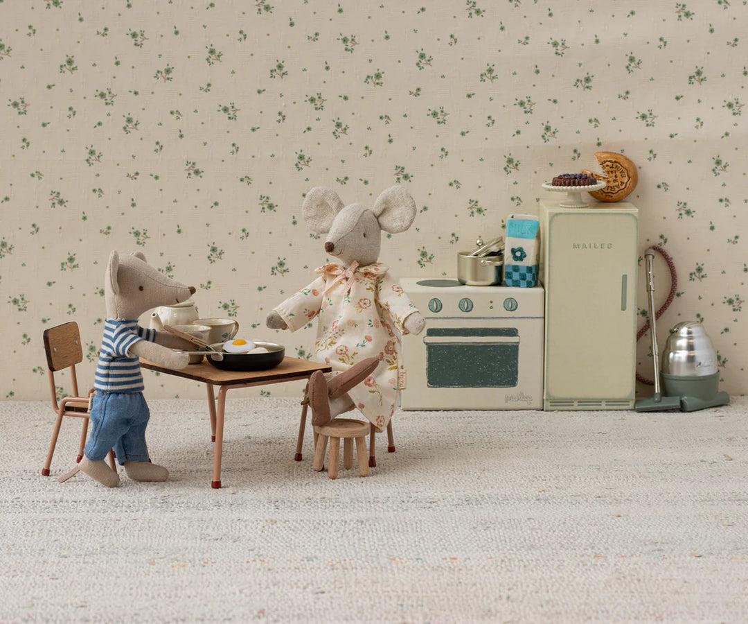Table & Chair Set Mouse - Dark Powder - ألعاب الأطفال