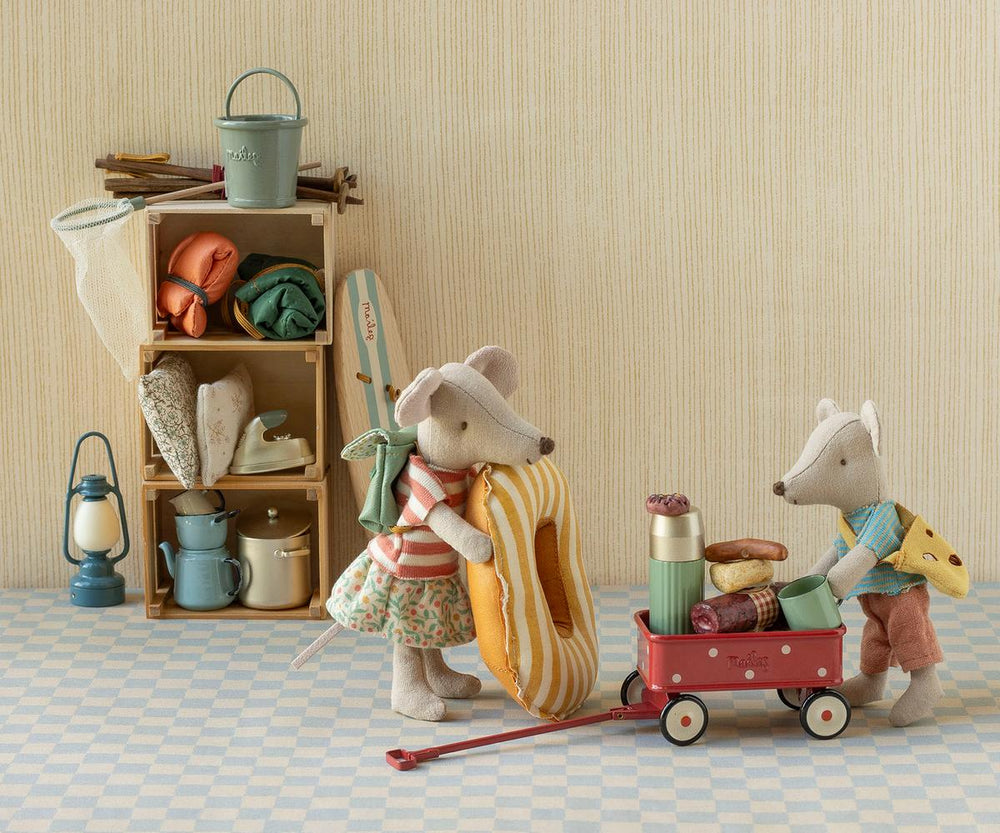 Maileg Big Sister tricycle mouse in green with backpack and magnetic hands