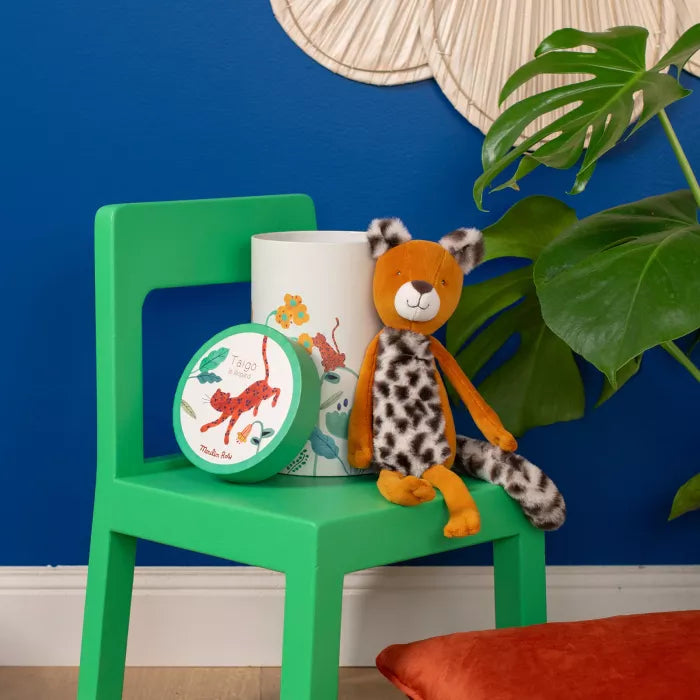 Moulin Roty Taïgo leopard plush toy in illustrated gift box from La Forêt Mawa collection
