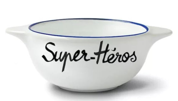 Brittany's Bowl Super Heros - منزل