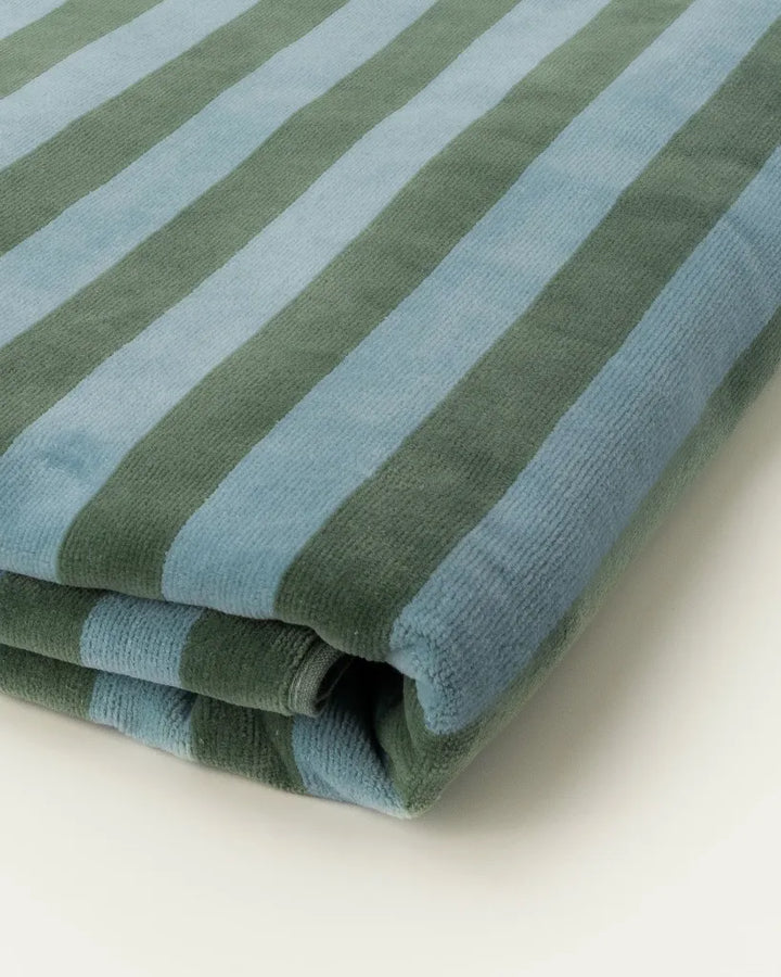 Place Reservee CABANE striped beach towel in Eucalyptus and Atlantic
