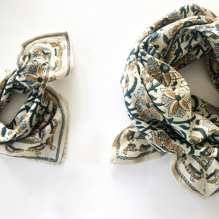 Scarf "Bird" Sable - وشاح